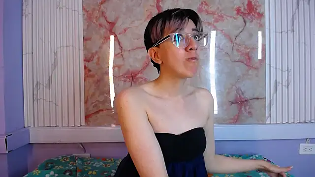 Skylar_Miller_ live