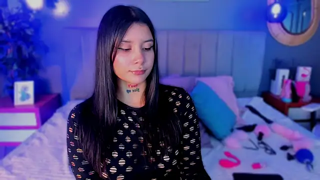 Nathalia_stone_ live