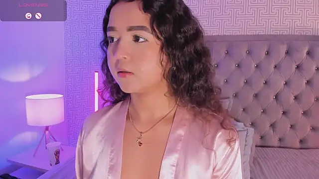 Evaa_Lunna_ live