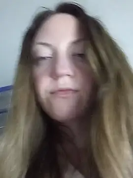 KattyLuuu live