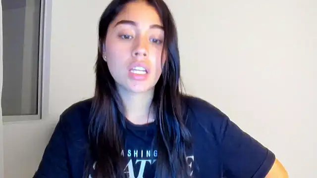 AriaMontgomery live