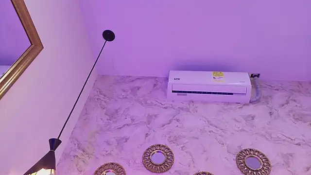 Charliee_Jhonson_ live