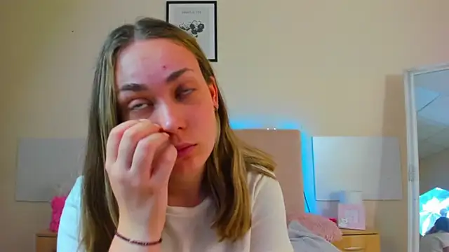 MelanieCuty live