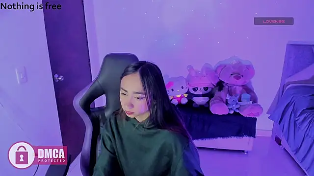 Alana_Pherson live