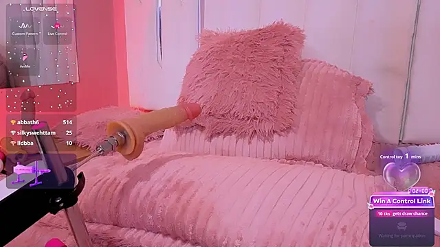 housegirl_bigcock live