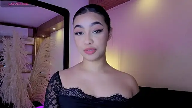 Chloe_monroee live