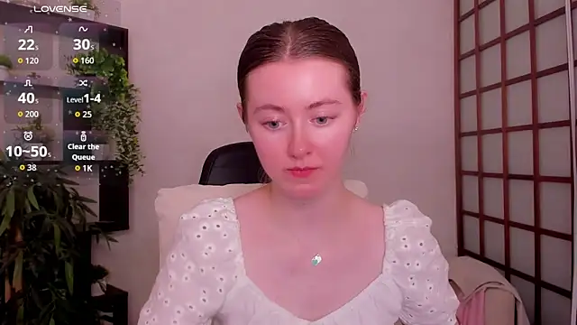 KateCuddle live