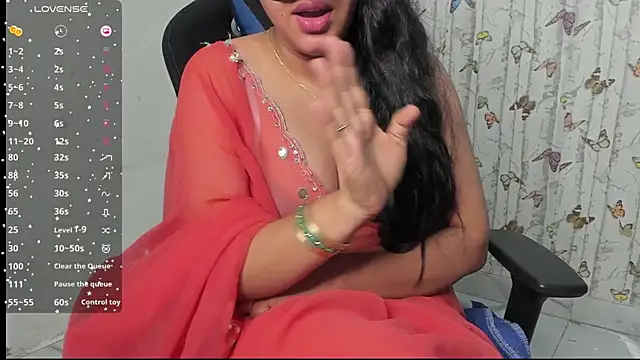 Smiley_Riya live