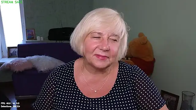 Milane_Milky live