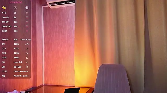 AdelineCrash live