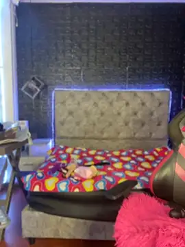 Miia__Taylor live