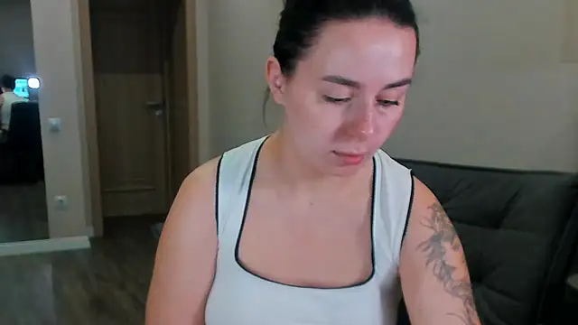 Di_na_Bell live