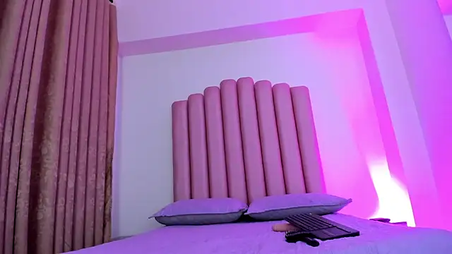 Lana_fox01 live