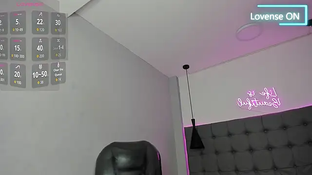 scarletcherry18 live