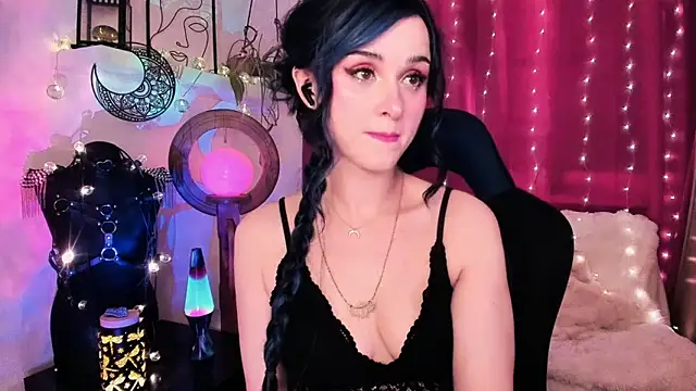 MistressJolie live