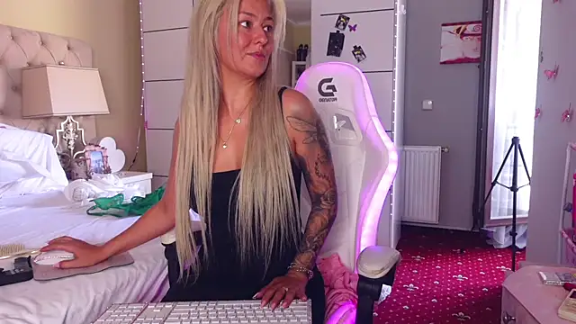 Alicia007 live