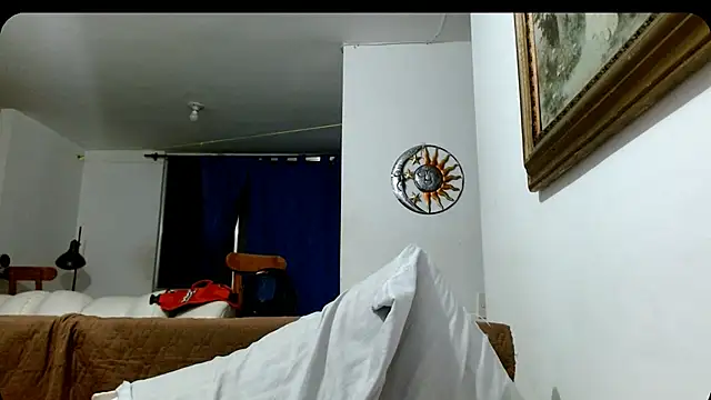 Esmeralda_And_Damian live