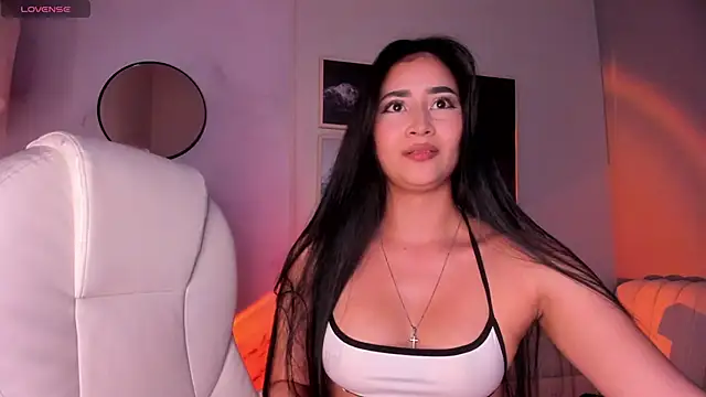 lara_madisson live