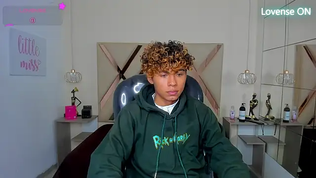 Anyelo_Twink live