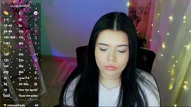 Mona_Esty live