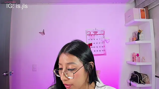 Bella_hart live