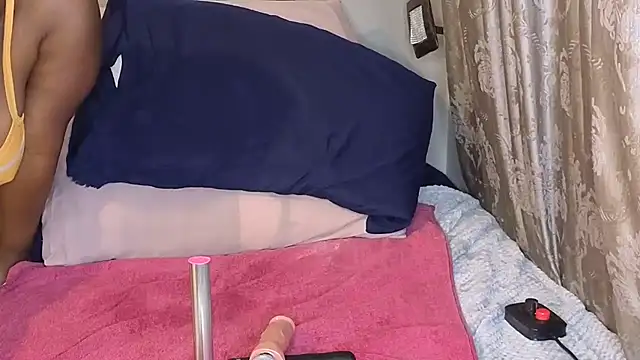spicybootie live