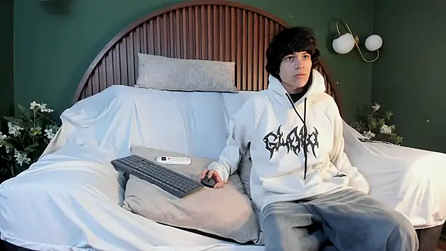 Diamond_twink live