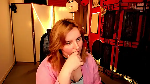 KathyBriggs live