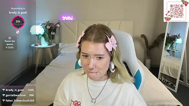 Elira_Vane live