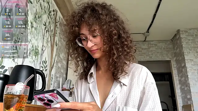 CurlyWinx live