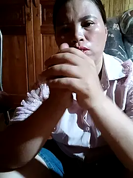 -Yeyi- live