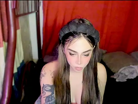 ArianaLore live