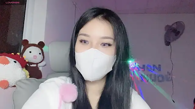 Tieu-May live