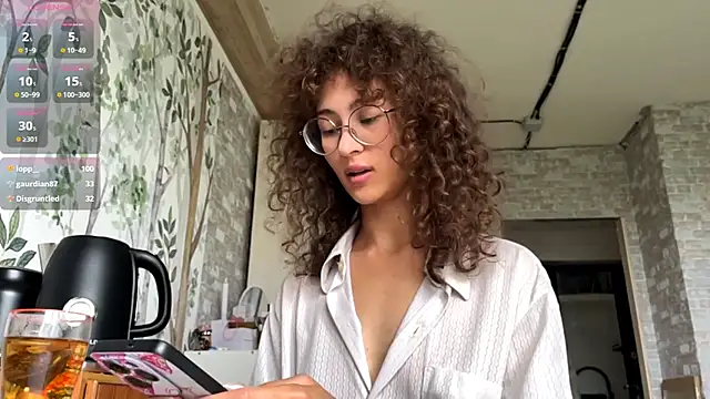 CurlyWinx live