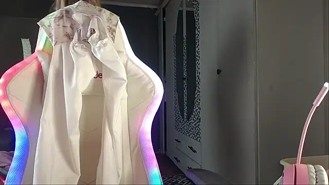 FunnyLila live
