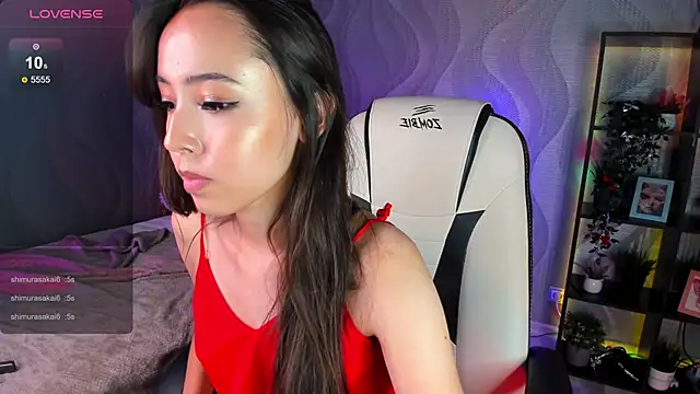 PlayfulPout live