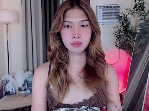 urdreamgirl_mika27 live