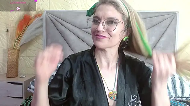 Esmeralda_oikos live