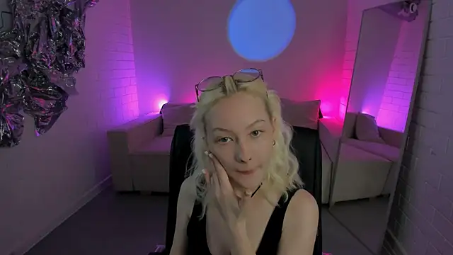 OliviaVale live