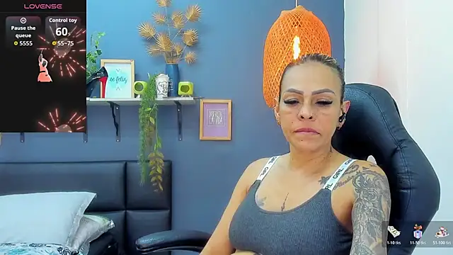 yessila_parker live