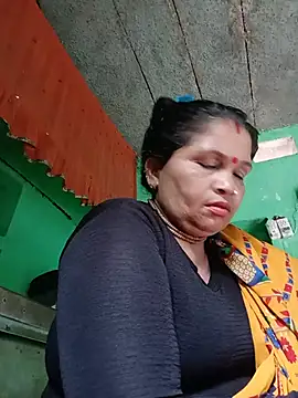 Manavi_x live