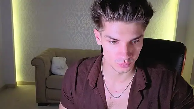 MaxKaiden live