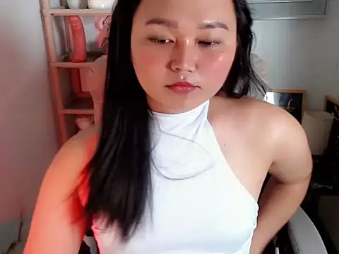 Eyes-on-me profile