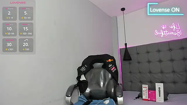 scarletcherry18 live