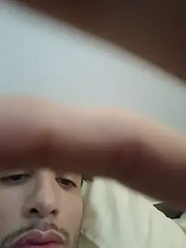 Yes_I_am_straight live