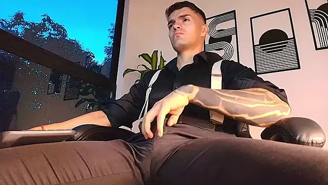 ALPHA_DOMINUS_ live