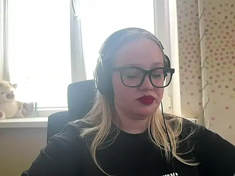 TashaDarm live