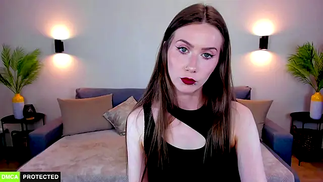 TheWoman__ live