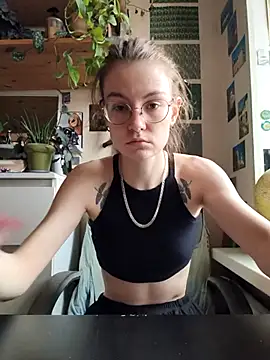 Shy_Bamby live