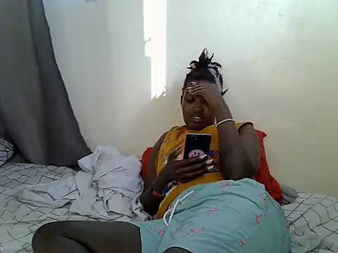 Lorainebabes live